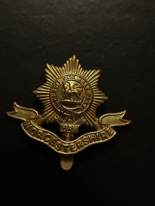 WWI Worcestershire Regiment Cap badge