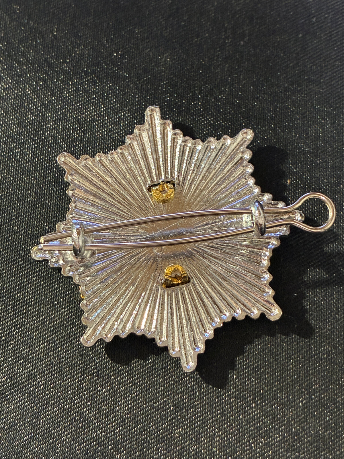 HERTFORDSHIRE FIRE BRIGADE CAP BADGE