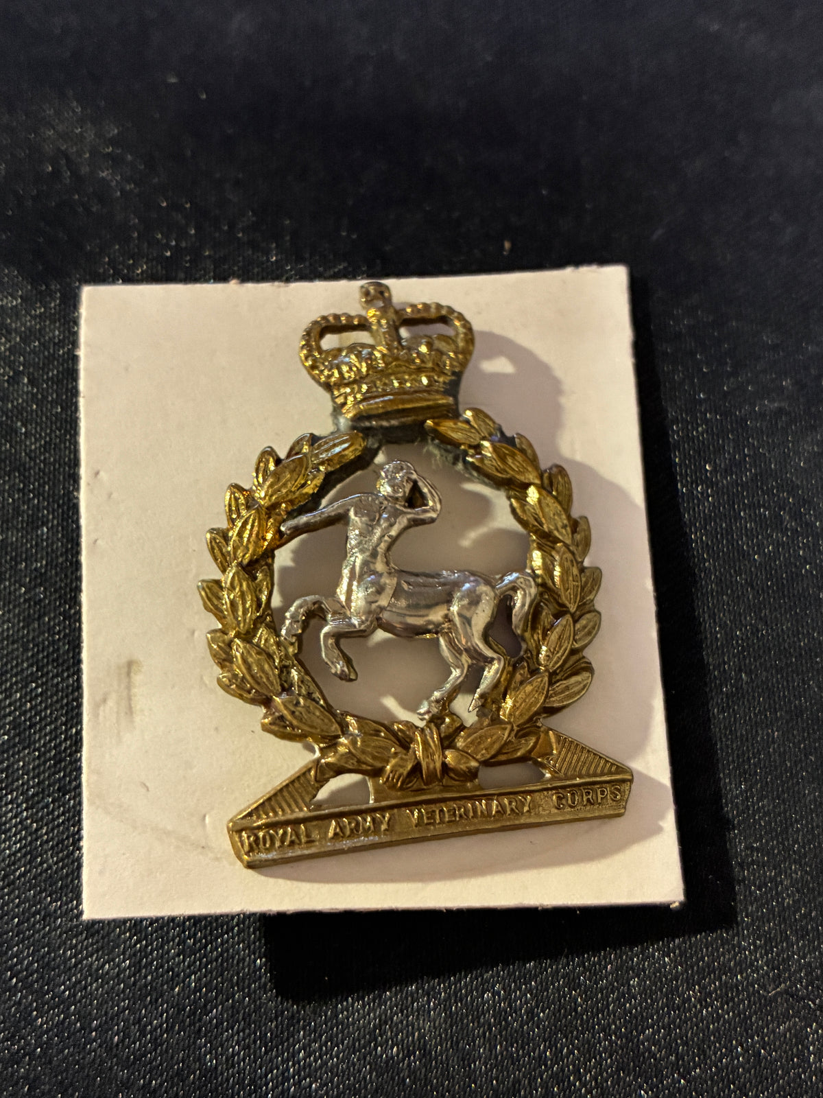 ROYAL ARMY VET CORPS  CAP BADGE